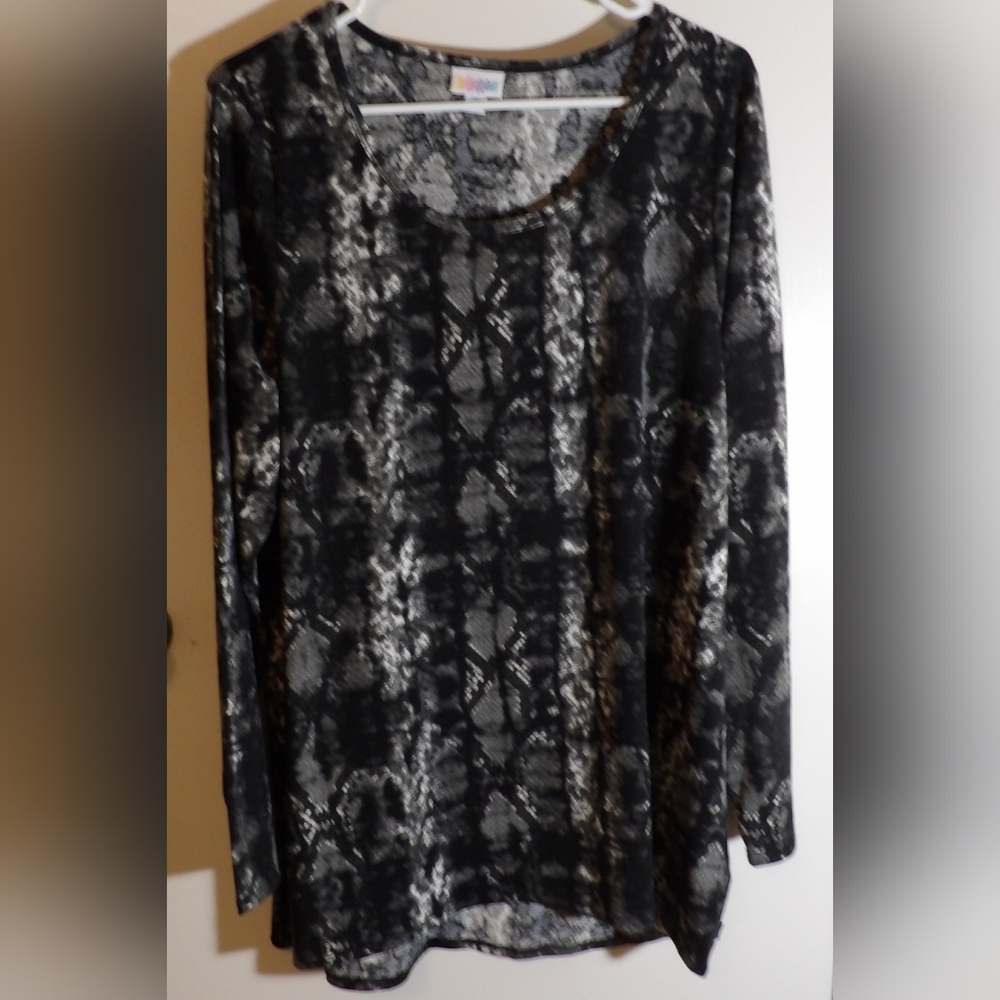 Lularoe snakeskin tunic top women size 2X